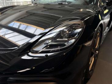 Porsche 718 Cayman GT4 — photo 6