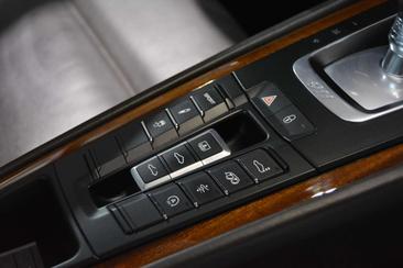 Porsche 911 Carrera S — photo 14