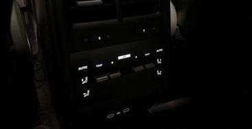 Porsche Macan I GTS Electric — photo 37