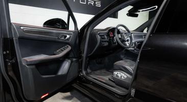 Porsche Macan I GTS — photo 29