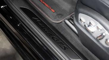 Porsche Macan I GTS — photo 32
