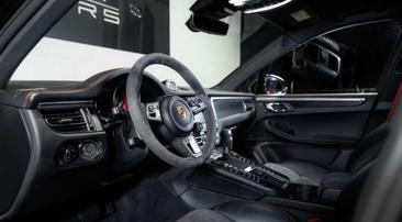Porsche Macan I GTS — photo 36