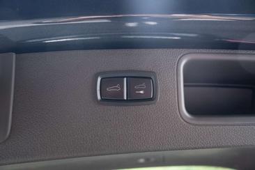 Porsche Macan — photo 35
