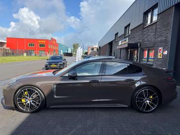Porsche Panamera 4 E-Hybrid — photo 6