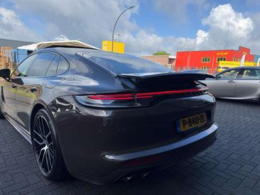 Porsche Panamera 4 E-Hybrid — photo 7