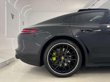 Porsche Panamera 4 E-Hybrid — photo 14