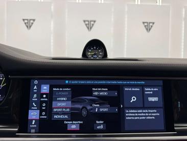 Porsche Panamera 4 E-Hybrid — photo 17
