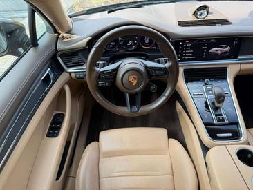 Porsche Panamera 4 E-Hybrid — photo 19