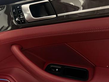 Porsche Panamera 4 E-Hybrid — photo 27