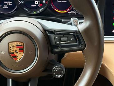 Porsche Panamera 4 E-Hybrid — photo 22