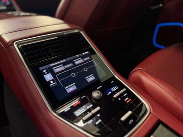 Porsche Panamera 4 E-Hybrid — photo 31
