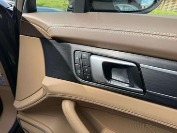 Porsche Panamera 4 E-Hybrid — photo 42