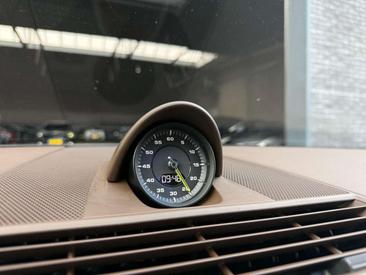 Porsche Panamera 4 E-Hybrid — photo 45