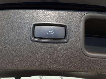 Porsche Macan — photo 12