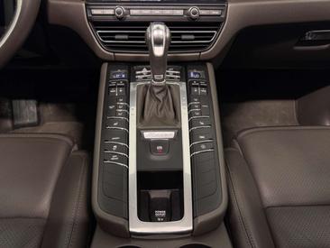 Porsche Macan — photo 19