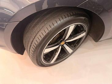 Porsche Macan — photo 9