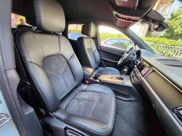 Porsche Macan — photo 7