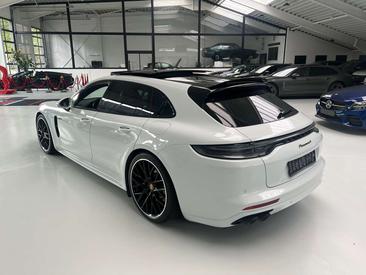 Porsche Panamera 4 E-Hybrid — photo 5
