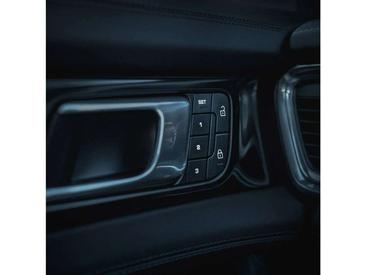 Porsche Panamera 4S E-Hybrid — photo 26