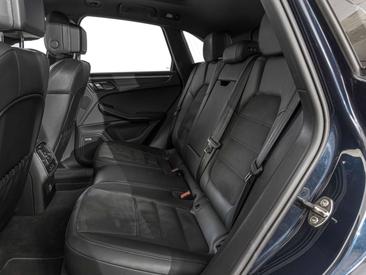 Porsche Macan I GTS — photo 15