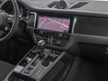 Porsche Macan I GTS — photo 16