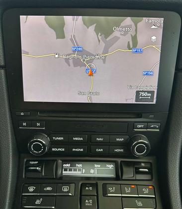 Porsche 718 Cayman — photo 23