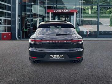 Porsche Macan — photo 5