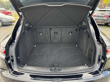 Porsche Macan — photo 9