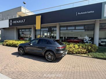 Porsche Macan — photo 17
