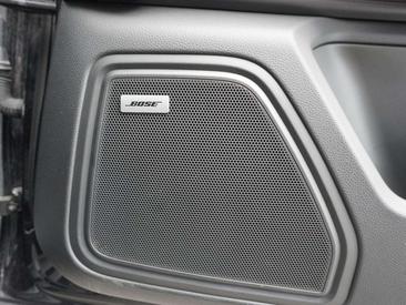Porsche Macan — photo 12