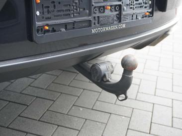 Porsche Macan — photo 23