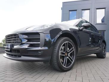 Porsche Macan — photo 25