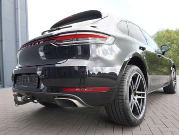 Porsche Macan — photo 27