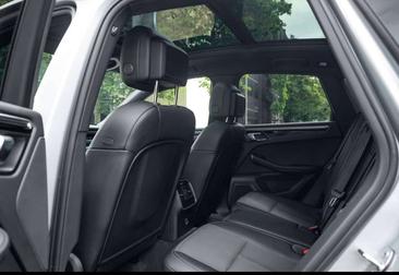 Porsche Macan — photo 22