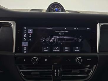 Porsche Macan I GTS — photo 22