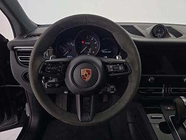 Porsche Macan I GTS — photo 25