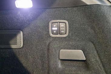 Porsche Cayenne E-Hybrid — photo 17