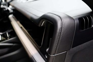 Porsche Cayenne E-Hybrid — photo 20