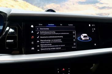 Porsche Cayenne E-Hybrid — photo 24