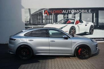 Porsche Cayenne S E-Hybrid — photo 10