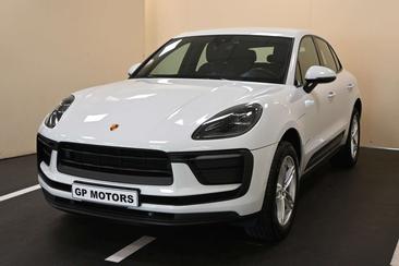 Porsche Macan — photo 2