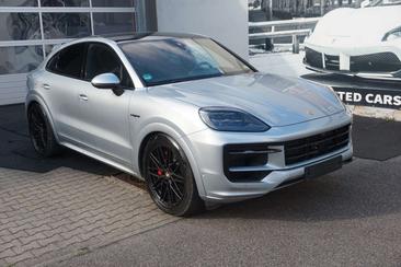 Porsche Cayenne S E-Hybrid — photo 13