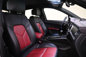 Porsche Macan — photo 6