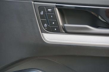 Porsche Cayenne S E-Hybrid — photo 22