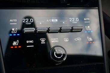 Porsche Cayenne S E-Hybrid — photo 38