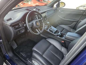 Porsche Macan — photo 8
