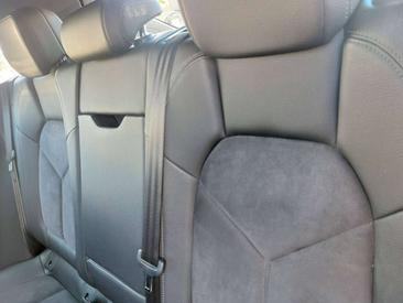 Porsche Macan — photo 31