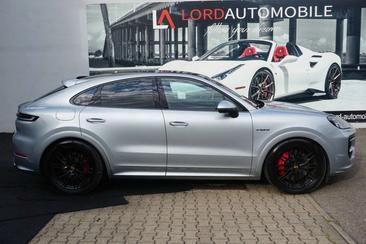 Porsche Cayenne S E-Hybrid — photo 41