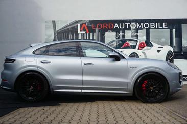 Porsche Cayenne S E-Hybrid — photo 42