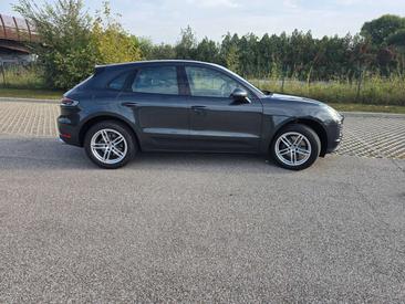 Porsche Macan — photo 41